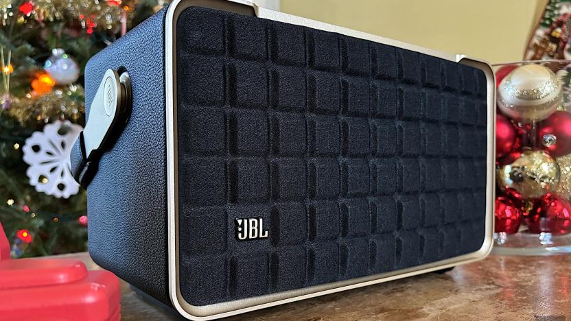 JBL Authentics 300